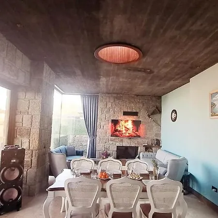 Oezel Havuzlu Tas * Bodrum